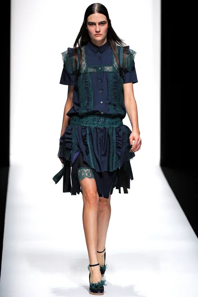 Look 30